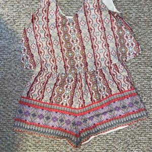 Target Xhilaration size L women’s romper floral